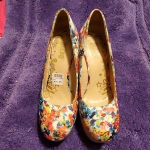 Very cute multicolored floral wedges.